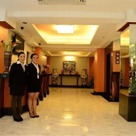 Silver Oaks Suites & Hotel Manila Eksteriør bilde